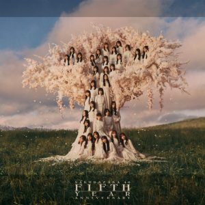 櫻坂46「5th YEAR ANNIVERSARY LIVE」キービジュアルが公開！メンバー全員で構成された桜が咲き誇る
