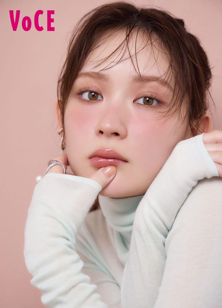 『VOCE3月号』より