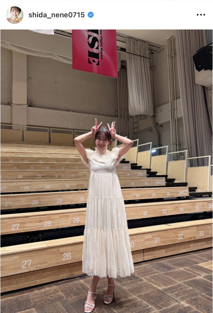 大人っぽいドレス姿