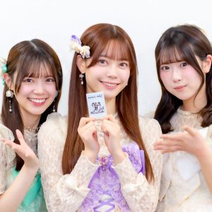 「ラフ×ラフpresents『アイドル天下一大喜利武道会〜Round3〜』」開催記念！3人のサイン入りチェキを1名様に