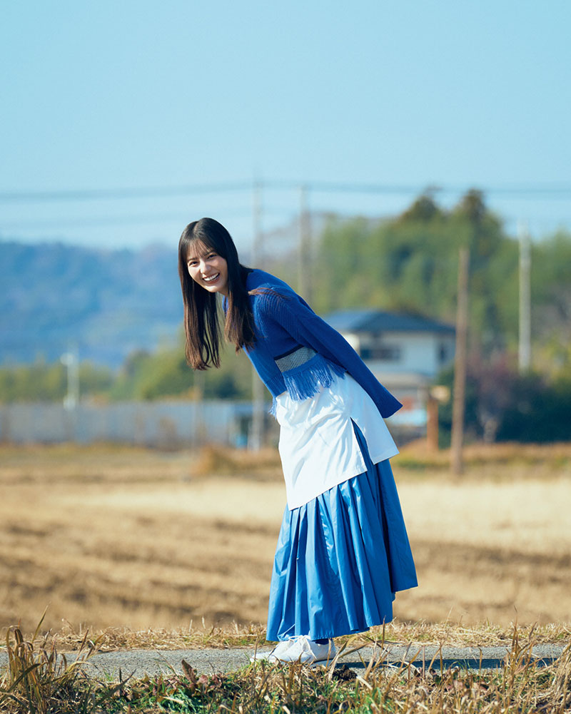 『週刊少年マガジン10号』(講談社)に登場している日向坂46・小坂菜緒