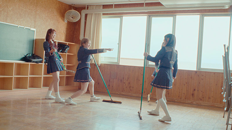 AKB48 67thシングル『名残り桜』MVより