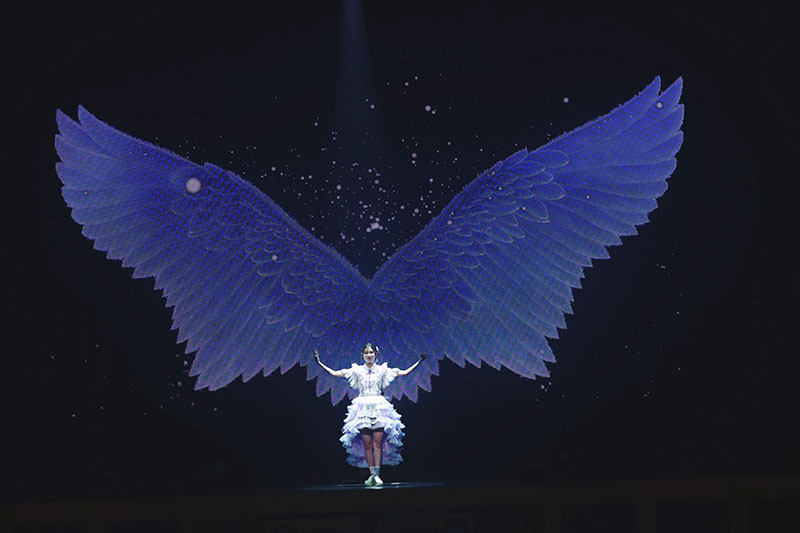 「地頭江音々 卒業コンサート ～愛され天使に駆け込みのI Love You～」より