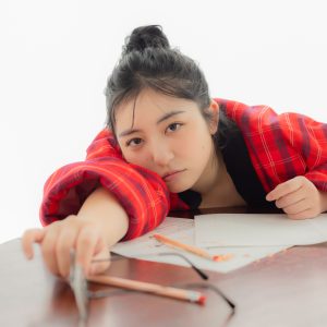 麻倉瑞季、透明感ある“美”を追求したグラビア作品