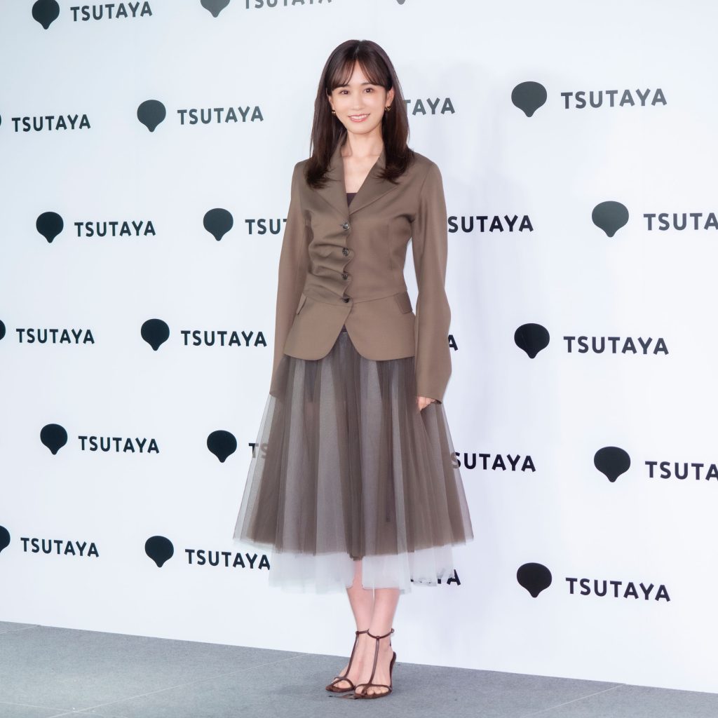 前田敦子が写真集『Beste(ベステ)』発売記念取材会に出席