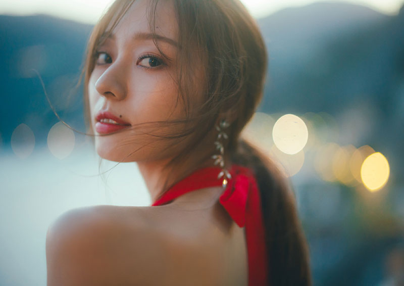 乃木坂46・梅澤美波2nd写真集『透明な覚悟』(光文社)よりお気に入りカット