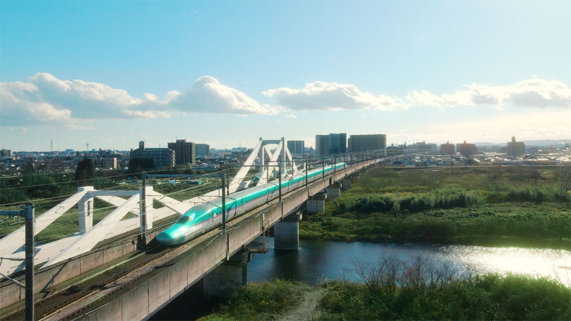 仙建工業株式会社の新CMに出演する久保史緒里