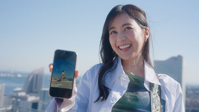 三ツ矢サイダー新TVCM『青空を飲んでゆけ。』編に出演する生田絵梨花(メイキング)