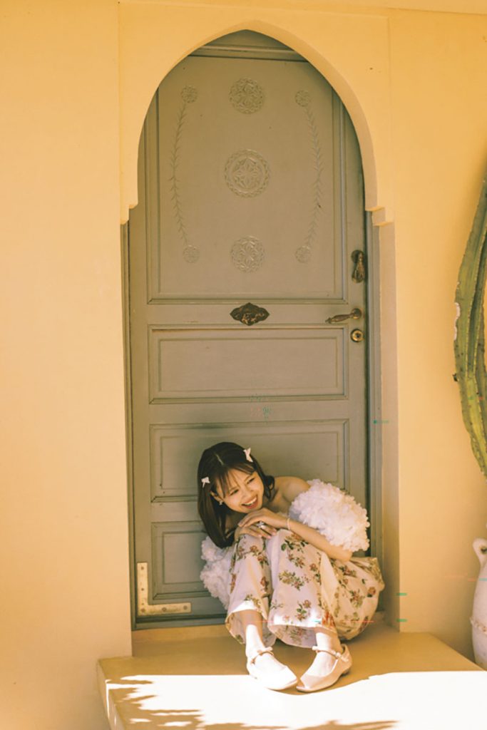 『超ときめき♡宣伝部 吉川ひより1st写真集 ひよりんっぽ』より