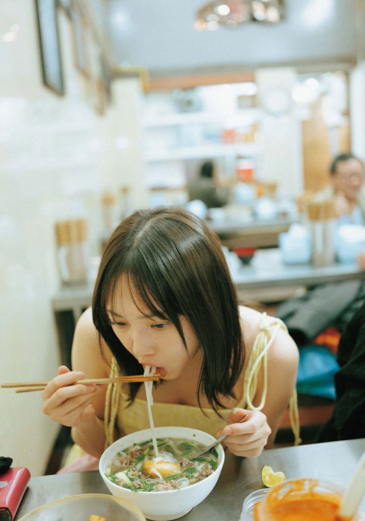 木﨑ゆりあ3rd写真集『アップデート中』