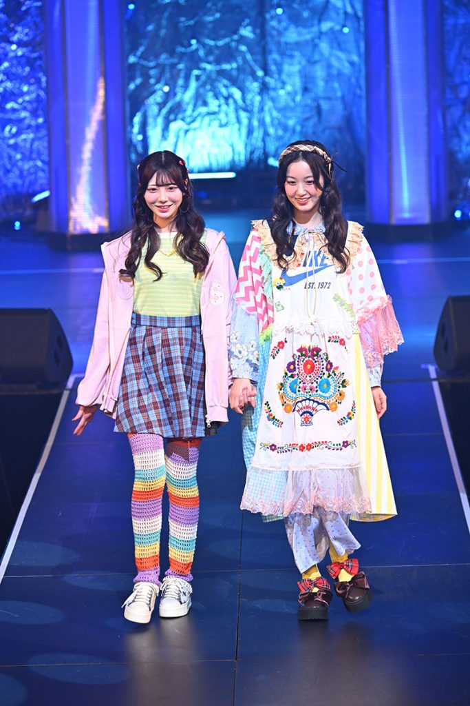 『Zipper×NIG FES–LIVE＆FASHION SHOW–』より水野乃愛と葉山莉瑚