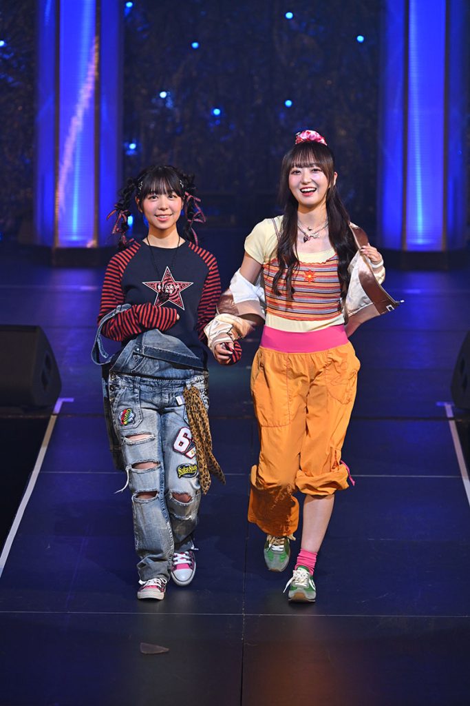 『Zipper×NIG FES–LIVE＆FASHION SHOW–』より吉村萌南と日比野芽奈