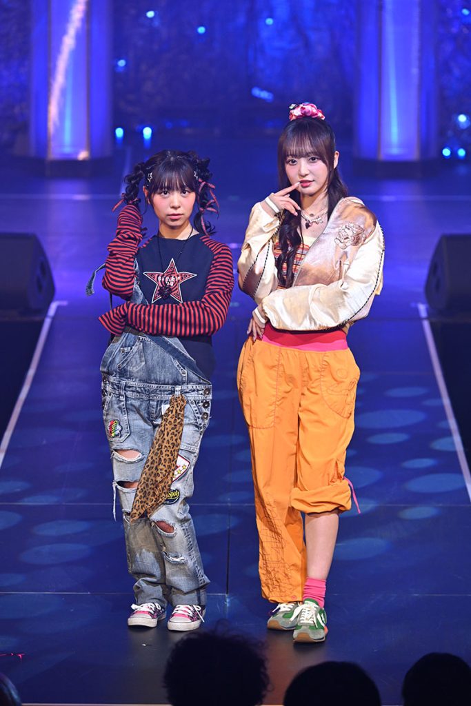 『Zipper×NIG FES–LIVE＆FASHION SHOW–』より吉村萌南と日比野芽奈