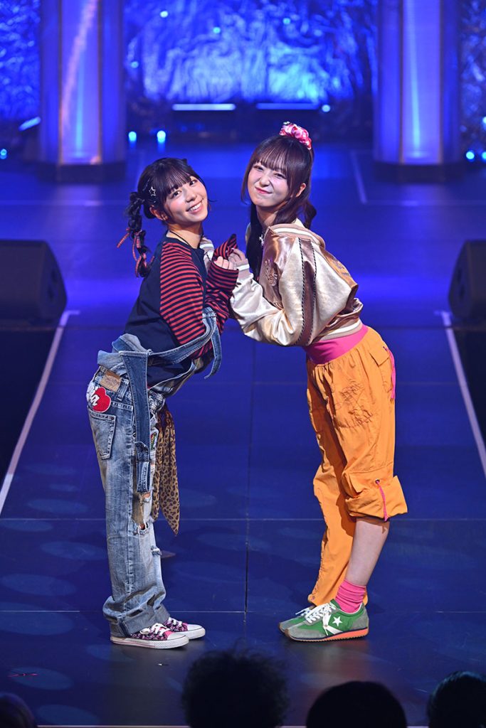 『Zipper×NIG FES–LIVE＆FASHION SHOW–』より吉村萌南と日比野芽奈