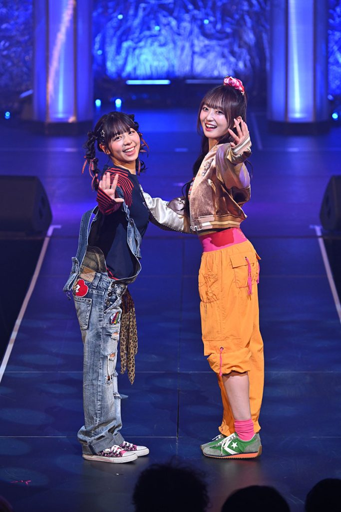 『Zipper×NIG FES–LIVE＆FASHION SHOW–』より吉村萌南と日比野芽奈