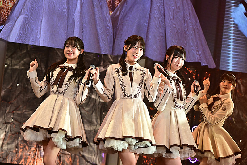 『Zipper×NIG FES–LIVE＆FASHION SHOW–』よりRain Treeのライブステージ