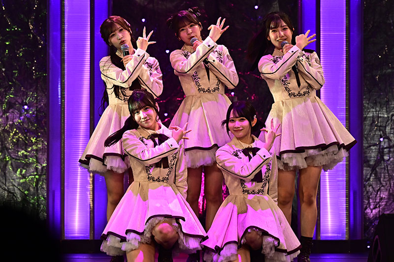 『Zipper×NIG FES–LIVE＆FASHION SHOW–』よりRain Treeのライブステージ