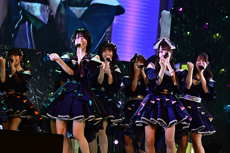 『Zipper×NIG FES–LIVE＆FASHION SHOW–』よりラフ×ラフのライブステージ