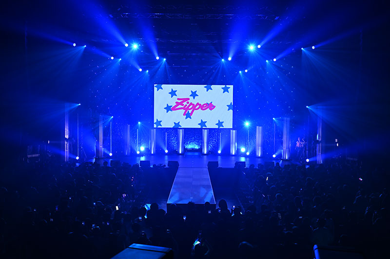 『Zipper×NIG FES–LIVE＆FASHION SHOW–』より