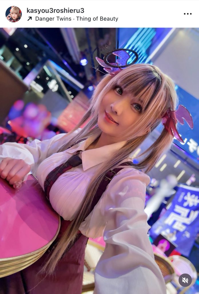 持ち前のEカップを強調した1枚