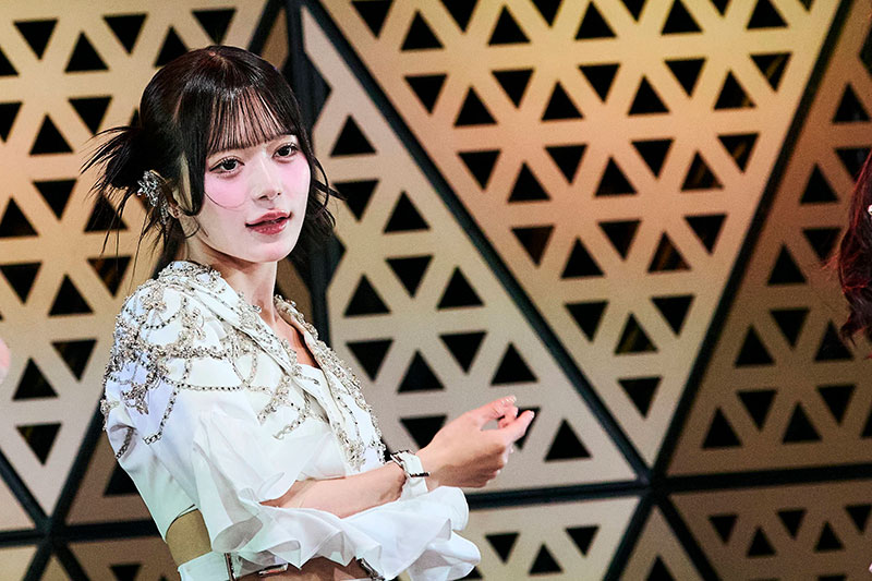 WHITE SCORPION、3日間連続開催のフリーライブ初日・第2部より