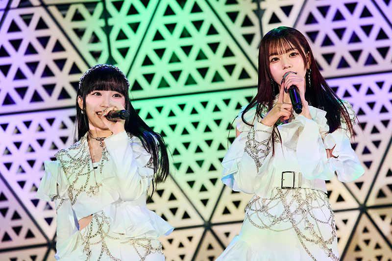 WHITE SCORPION、3日間連続開催のフリーライブ初日・第2部より