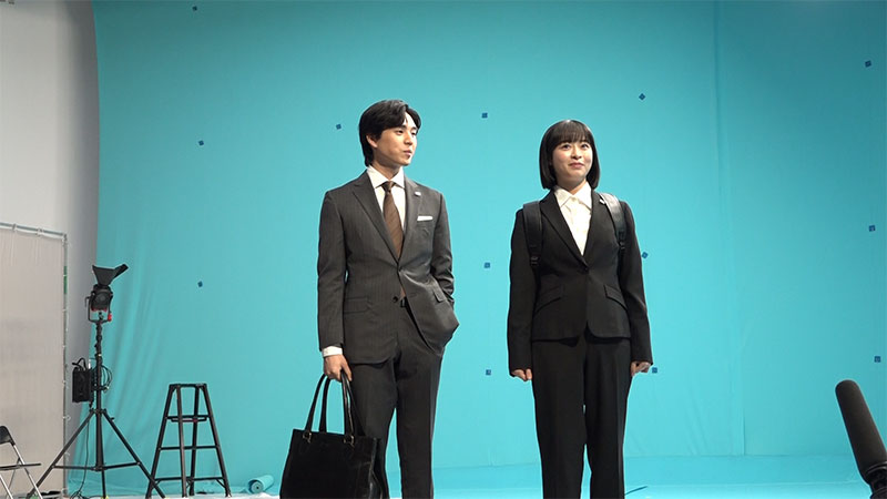 森七菜と坂東龍汰が出演する「株式会社プレサンス」の新CMメイキング