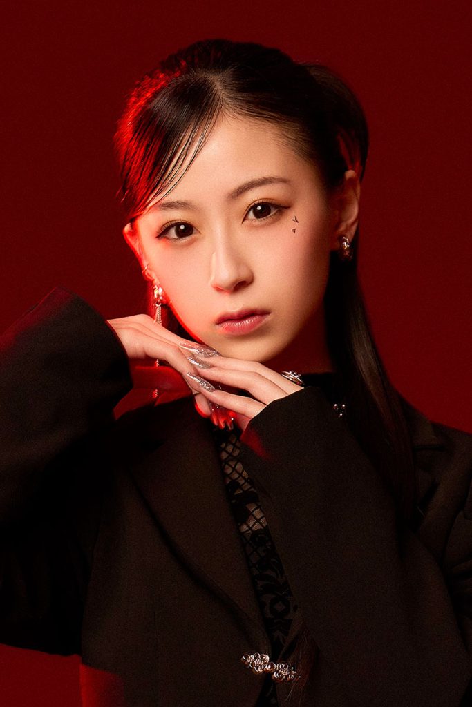 WHITE SCORPION・COCO新アーティスト写真