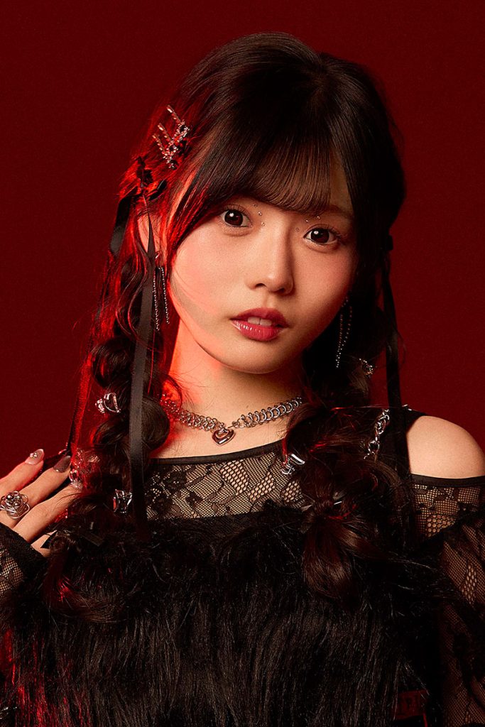 WHITE SCORPION・MOMO新アーティスト写真