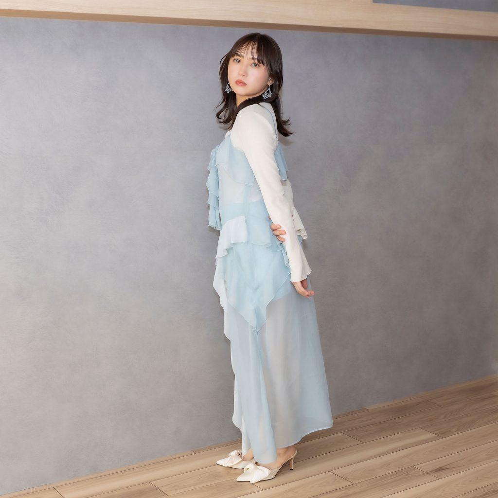 写真集の撮影エピソードを披露する木﨑ゆりあ