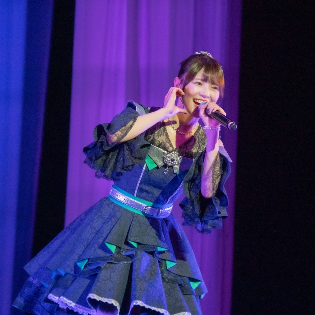 「ラフ×ラフ 3rd Anniversary LIVE」より『ドラマみたいに言わなきゃ』のお題“そばにいるよ”に回答する高梨結