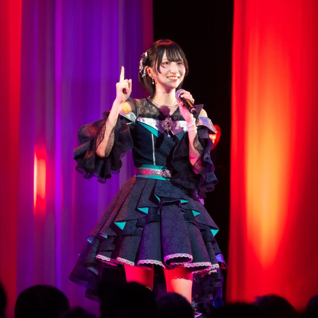 「ラフ×ラフ 3rd Anniversary LIVE」より『ドラマみたいに言わなきゃ』のお題“バナナの謎はまだ謎なのだぞ”に回答する永松波留