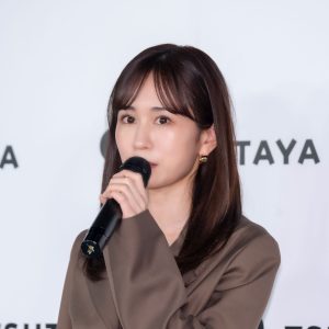 前田敦子“最後の”写真集、累計5万部突破!未公開カット2点解禁に