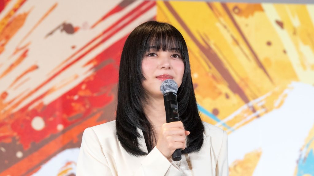 丸亀製麺の新商品『丸亀うどんメシ』TVCM発表会に出席した池田エライザ