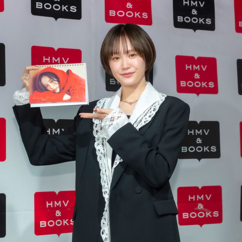 『尾碕真花2026.4-2027.3 卓上カレンダー』発売記念取材会より