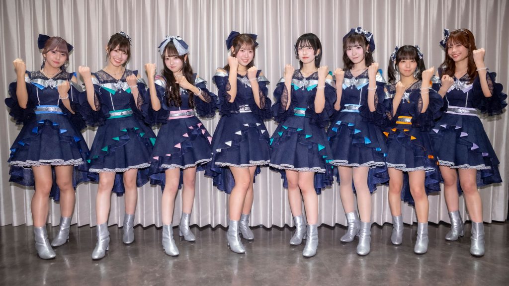 ラフ×ラフ(左から藤崎未来、高梨結、日比野芽奈、佐々木楓菜、永松波留、夏目涼風、吉村萌南、齋藤有紗)