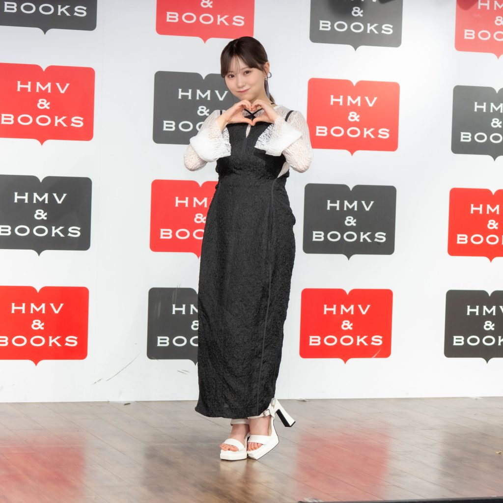 田中美久が3rd写真集『ぜんぶ、ほんと』発売記念取材会に出席