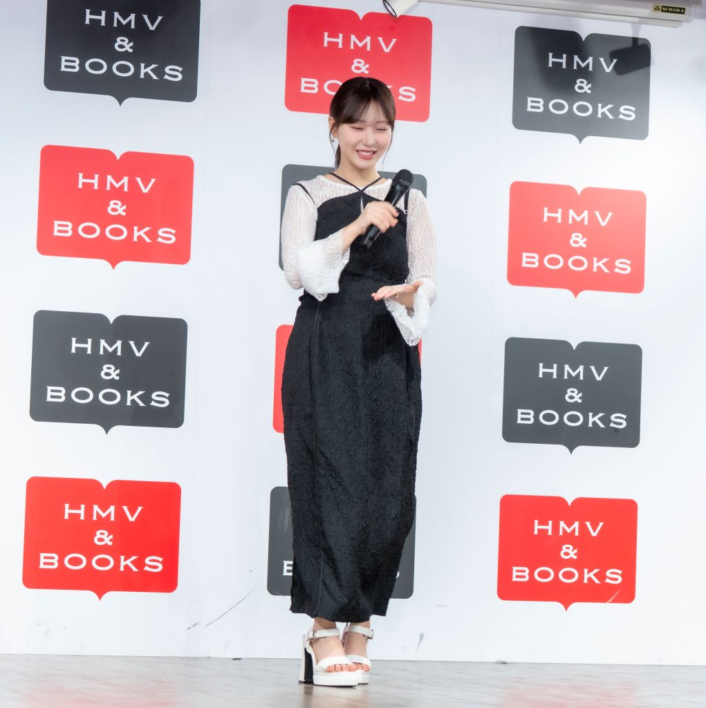 田中美久が3rd写真集『ぜんぶ、ほんと』発売記念取材会に出席