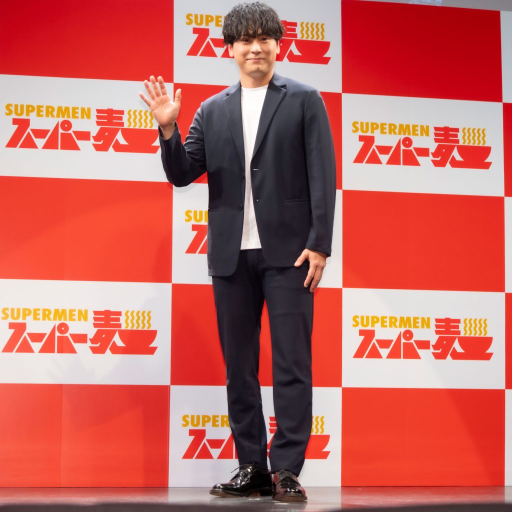 グルテンフリーヌードル「スーパー麺」新アンバサダー就任発表イベントに出席した山下健二郎