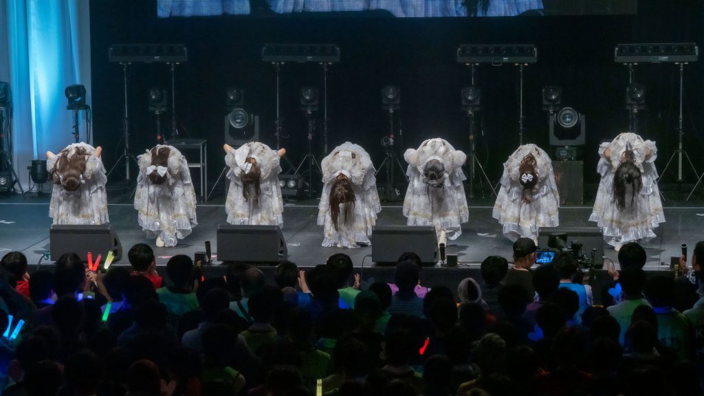 『AsIs 2nd YEAR ANNIVERSARY LIVE -Start line-』より