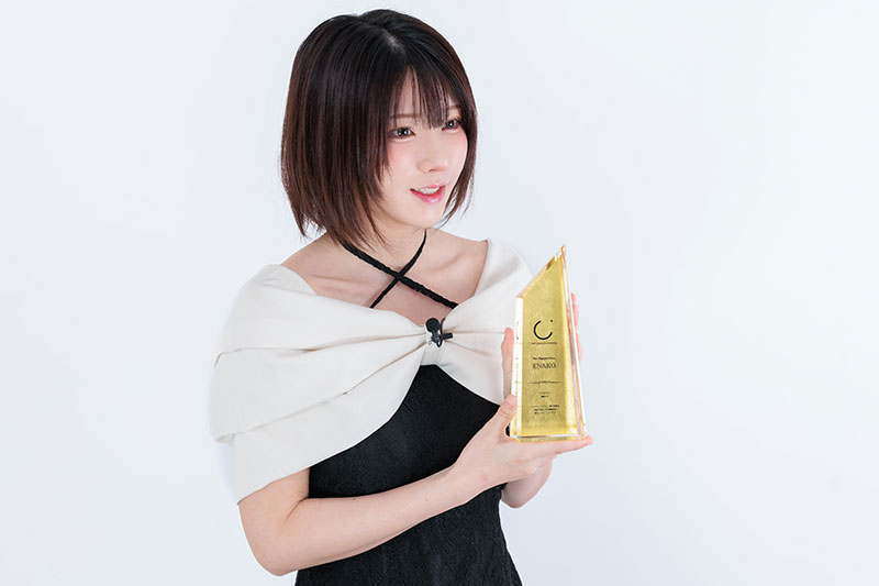 『第3回トップカバーアワード』を受賞したえなこ