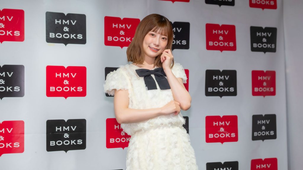 東村芽依が『東村芽依2026.4-2027.3カレンダー』発売記念取材会に出席