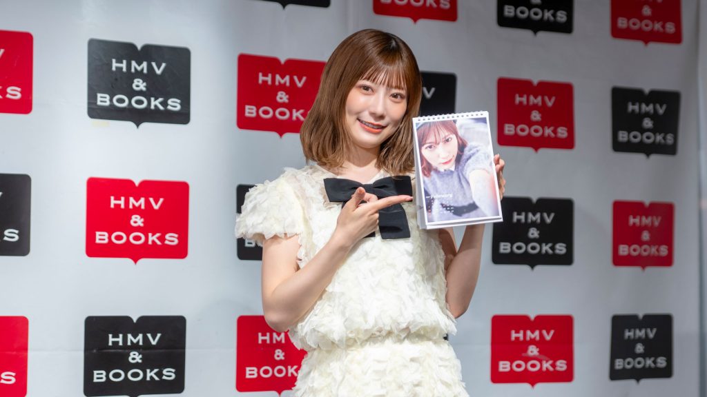 東村芽依が『東村芽依2026.4-2027.3カレンダー』発売記念取材会に出席