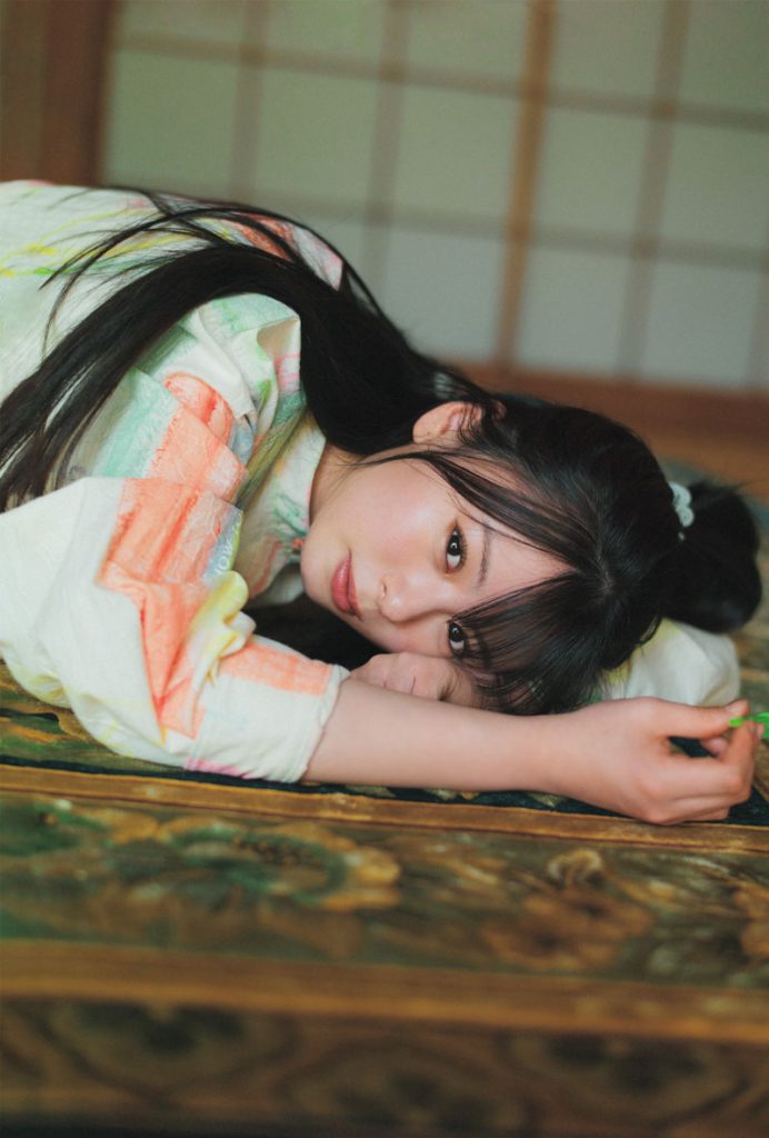 『週刊少年マガジン21号』に登場している櫻坂46・稲熊ひな