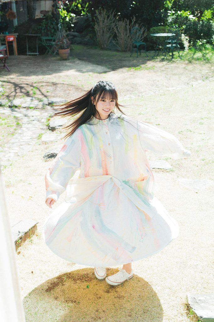 『週刊少年マガジン21号』巻末グラビアを飾る櫻坂46・稲熊ひな