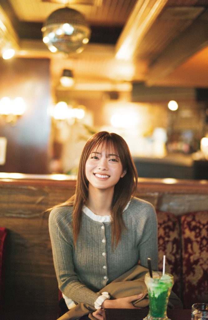 『週刊少年マガジン22・23GW合併号』に登場している櫻坂46・田村保乃