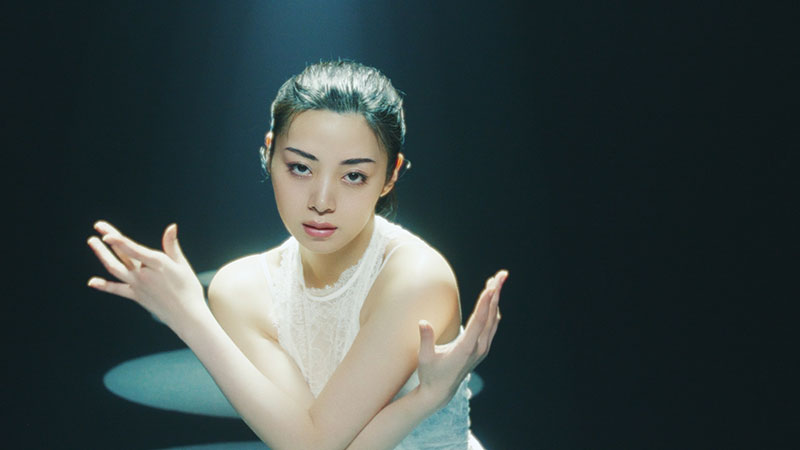 フェイスパウダー「コンプレクションクリエイター」TVCMより