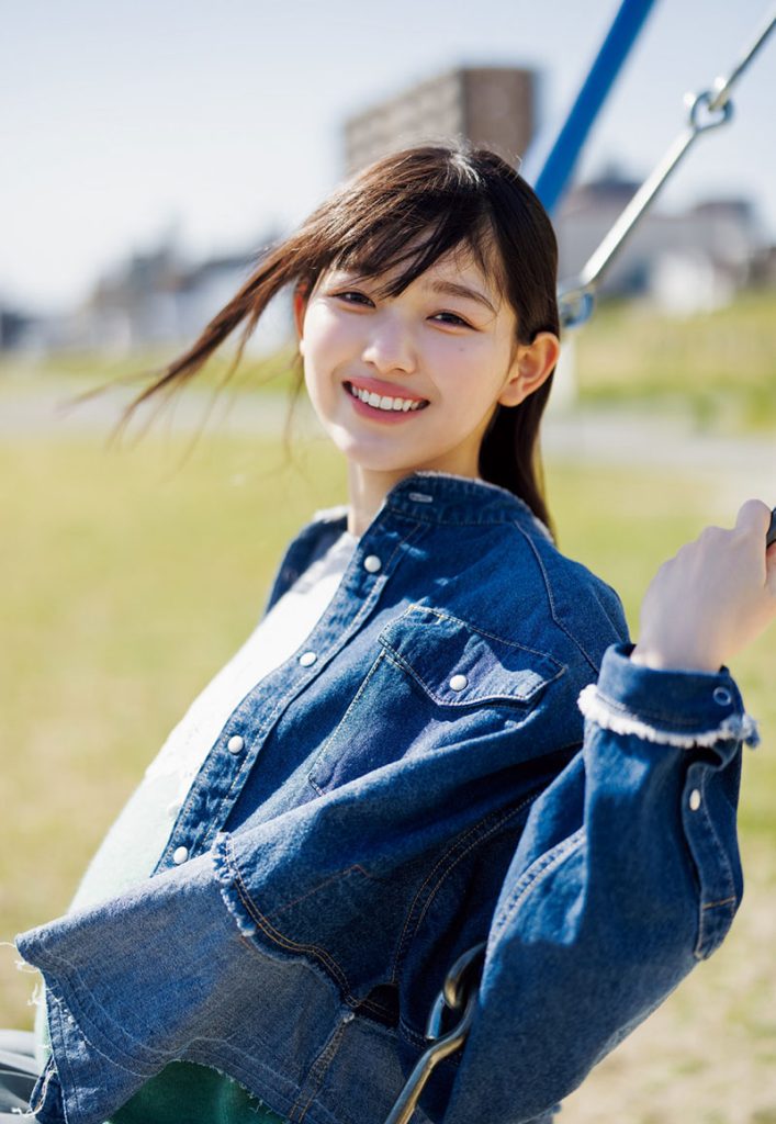 『週刊少年マガジン22・23GW合併号』に登場している櫻坂46・山川宇衣