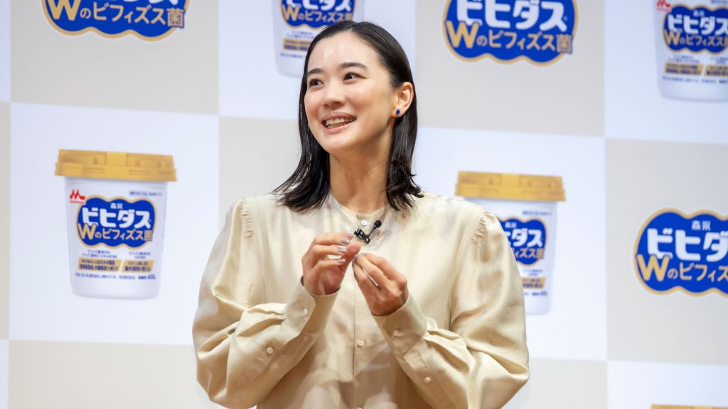 「ビヒダスヨーグルト Wのビフィズス菌」新CM発表会に出席した蒼井優