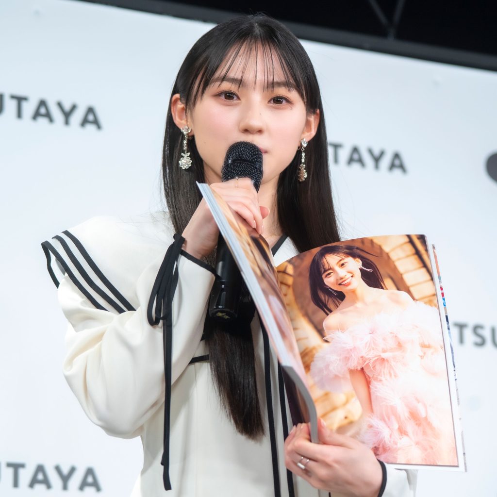 乃木坂46・川﨑桜が1st写真集『エチュード』発売記念取材会に出席